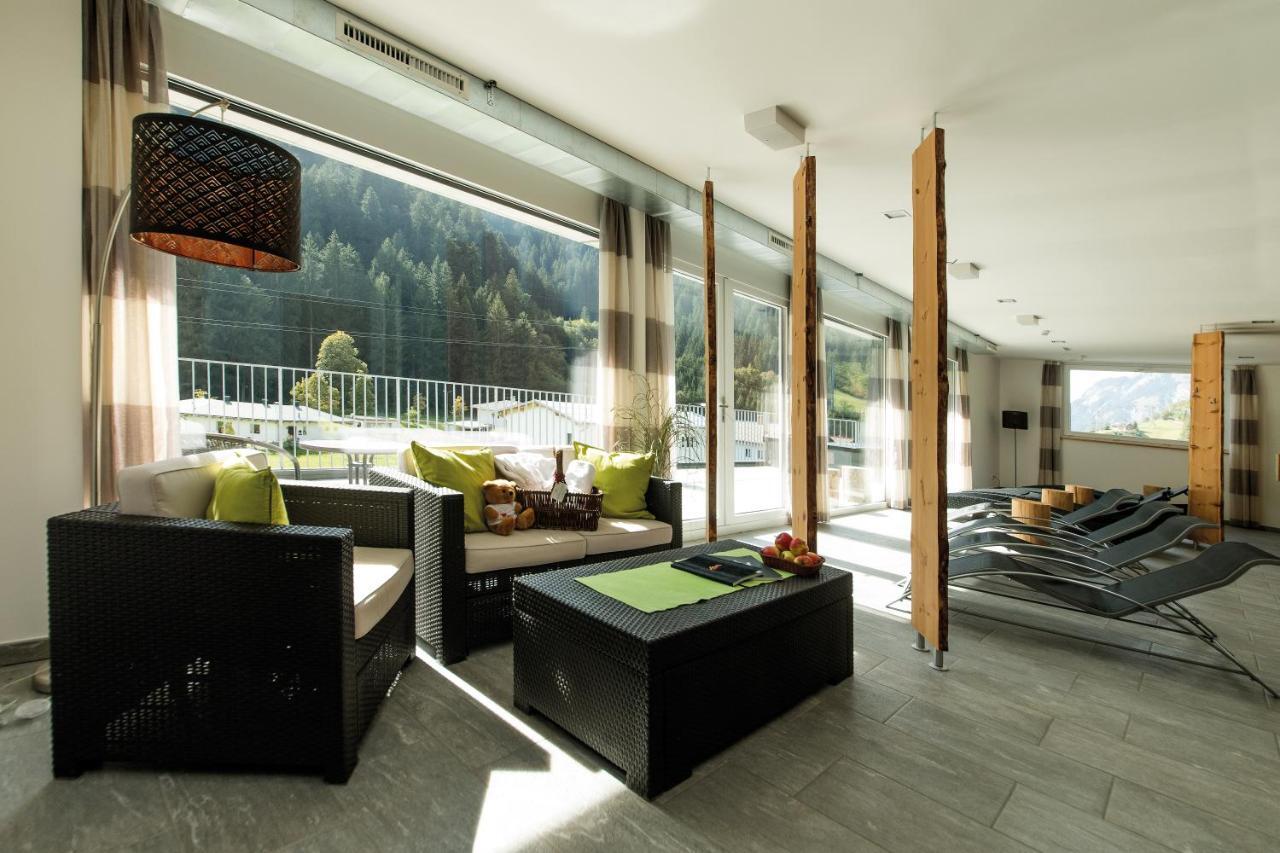 Alpine Lodge Kloesterle Am Arlberg 部屋 写真